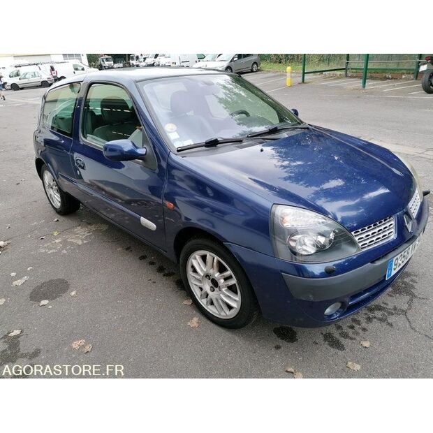 2002 Renault Clio-46357985