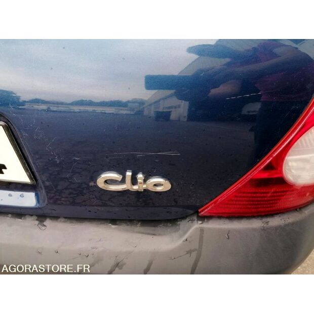 2002 Renault Clio-46357994