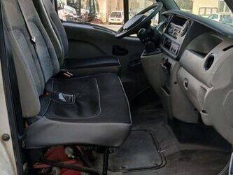 2005-renault-master-1438622-46358005