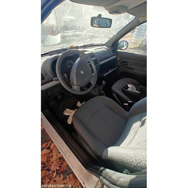 2009 Renault Clio-46358040