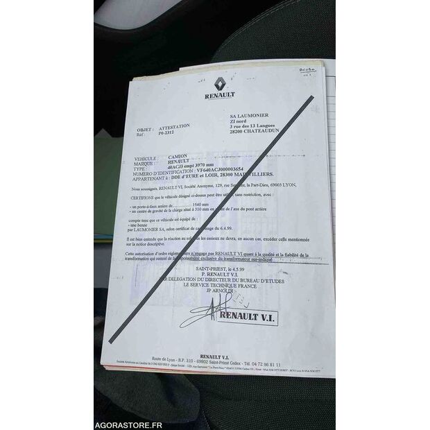 1999 Renault M150-46358049