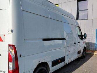 2012-renault-master-1438037-46358070