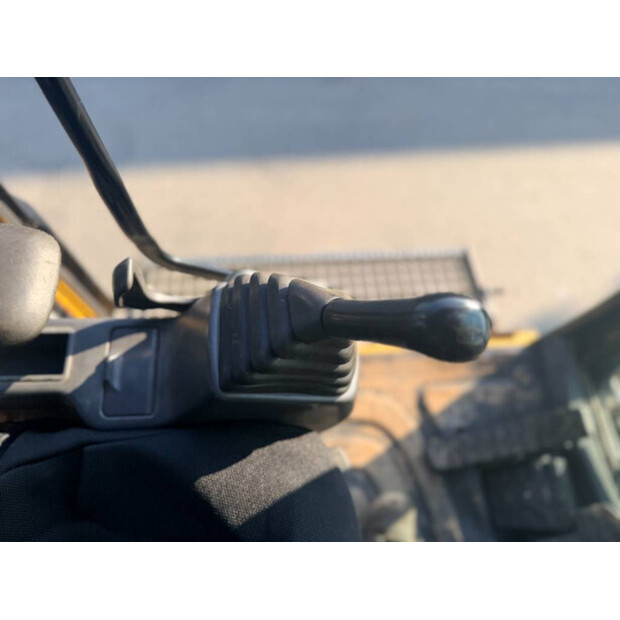 2007 Caterpillar 320DL-46360100