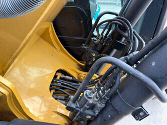 2012-caterpillar-323el-va-46360306