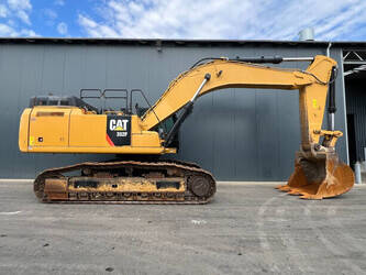 2017-caterpillar-352f-1438803-46360445