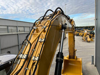 2015-caterpillar-352fl-me-46360491