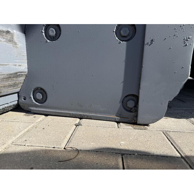 2011 فوجلي Super 1603-2-46360666