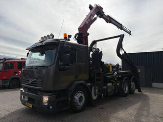 2011-volvo-others-46361042