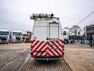 2015-mercedes-benz-sprinter-516-cdi-1438831-46361299