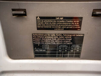 2015-mercedes-benz-sprinter-516-cdi-1438831-46361317