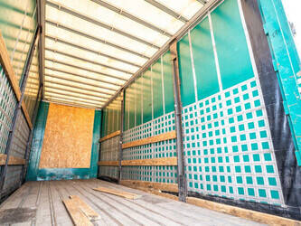 2016-mercedes-benz-actros-2545-1438833-46361356