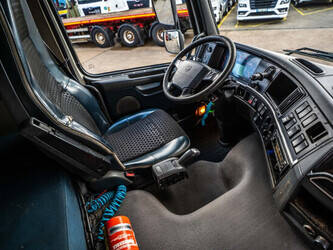 2010-volvo-fmx-420-1438836-46361450