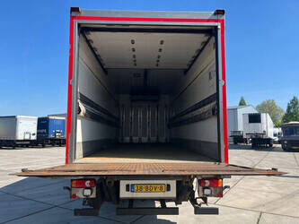 2014-daf-lf-220-fa-1438839-46361568
