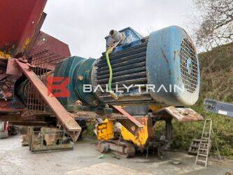 other-1438903-46370012