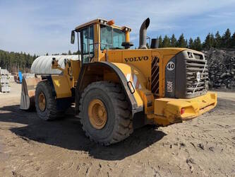 صورة ل 2008 فولفو L150F