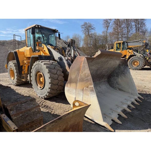 2008 فولفو L150F-46371227