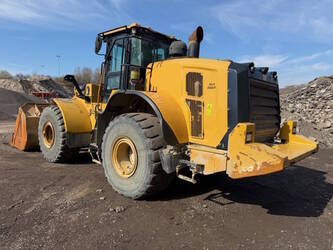 Image for WHEEL LOADERS 2017 Caterpillar 972M for Sale in Germany