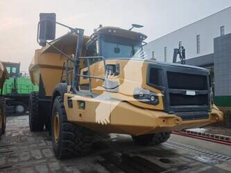 Image for TRUCKS 2018 BELL B60E