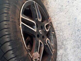 2014-renault-twingo-1438921-46377087