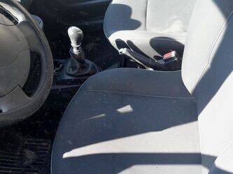 2014-renault-twingo-1438921-46377088