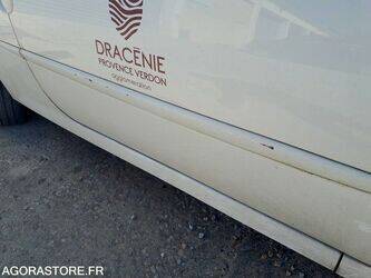 2014-renault-twingo-1438921-46377094