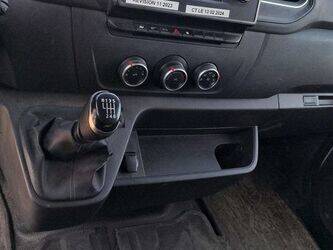 2020-renault-master-1438925-46377151