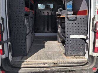 2020-renault-master-1438925-46377154