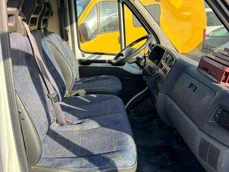 صورة ل عربات 2002 بيجو BOXER