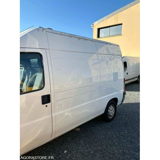 2002 بيجو BOXER-46377179