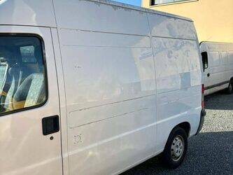 2002-peugeot-boxer-1438926-46377179