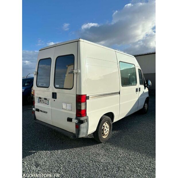 2002 بيجو BOXER-46377180