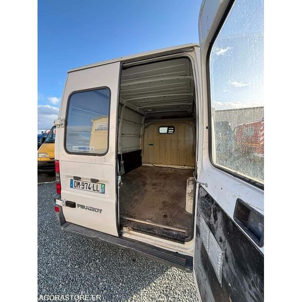 2002 بيجو BOXER-46377181