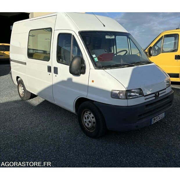 2002 بيجو BOXER-46377184