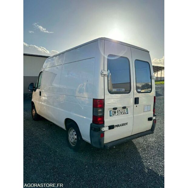 2002 بيجو BOXER-46377187