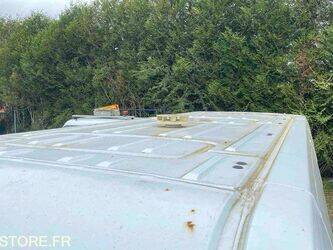 2012-renault-master-1438927-46377209