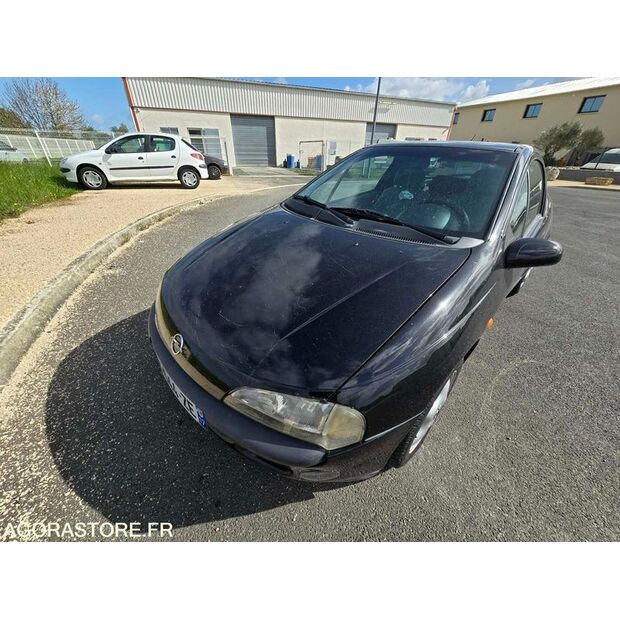 1999 أوبل TIGRA-46377256