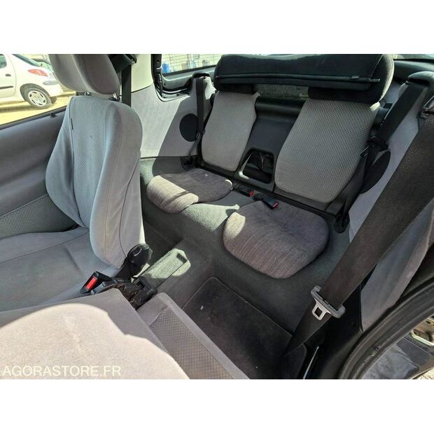 1999 أوبل TIGRA-46377260