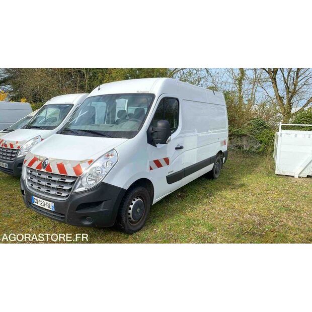 2013 رينو Master-46377307