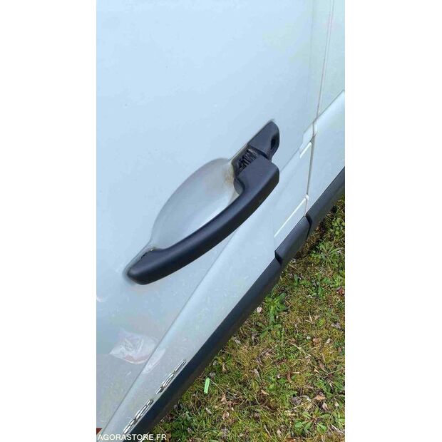 2013 رينو Master-46377310