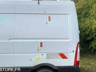 2013-renault-master-1438935-46377317