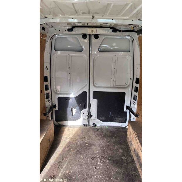 2013 رينو Master-46377320