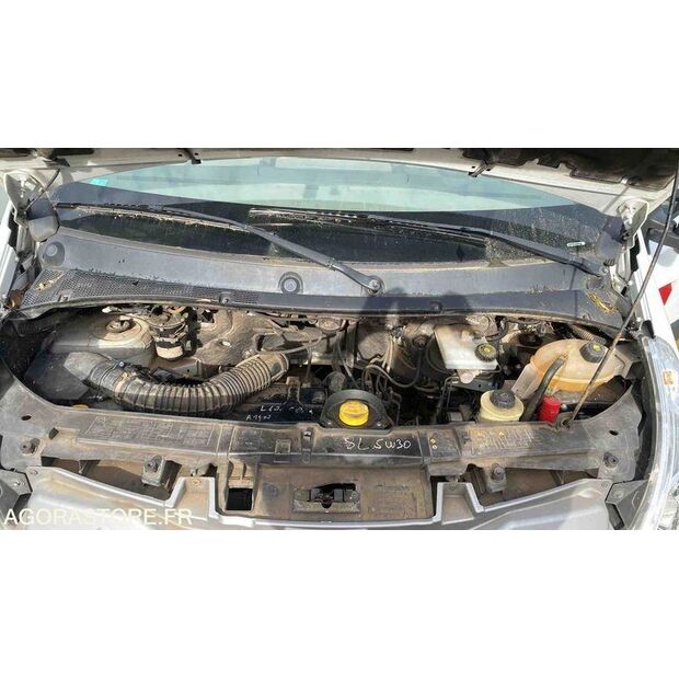 2013 رينو Master-46377332