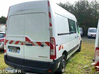 2013-renault-master-1438935-46377334