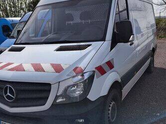 2017-mercedes-benz-sprinter-1438937-46377377