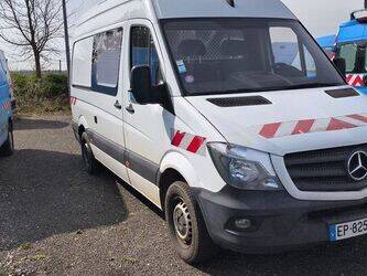 2017-mercedes-benz-sprinter-1438937-46377379