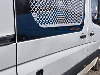 2017-mercedes-benz-sprinter-1438937-46377380