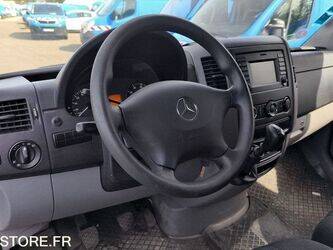 2017-mercedes-benz-sprinter-1438937-46377394