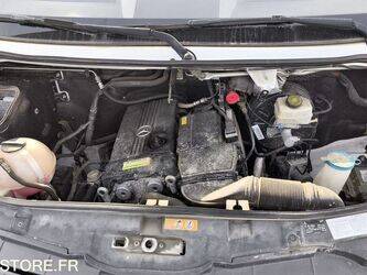 2017-mercedes-benz-sprinter-1438937-46377395