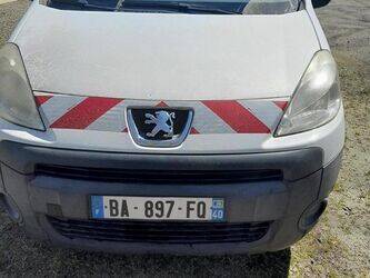 Image de Fourgonnettes 2010 Peugeot PARTNER À vendre à Émirats arabes unis