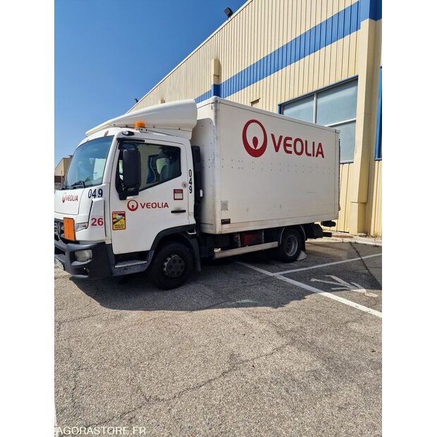 2015 رينو D-46377460